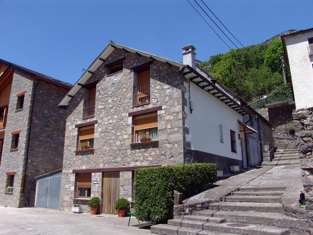 Apartamentos Casa Borja Salinas de Bielsa Chambre photo