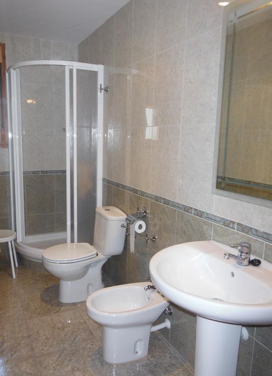 Apartamentos Casa Borja Salinas de Bielsa Chambre photo